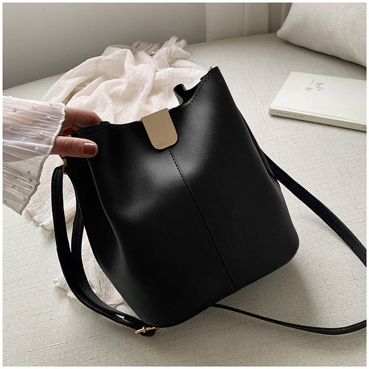 Vintage crossbody shoulder bag