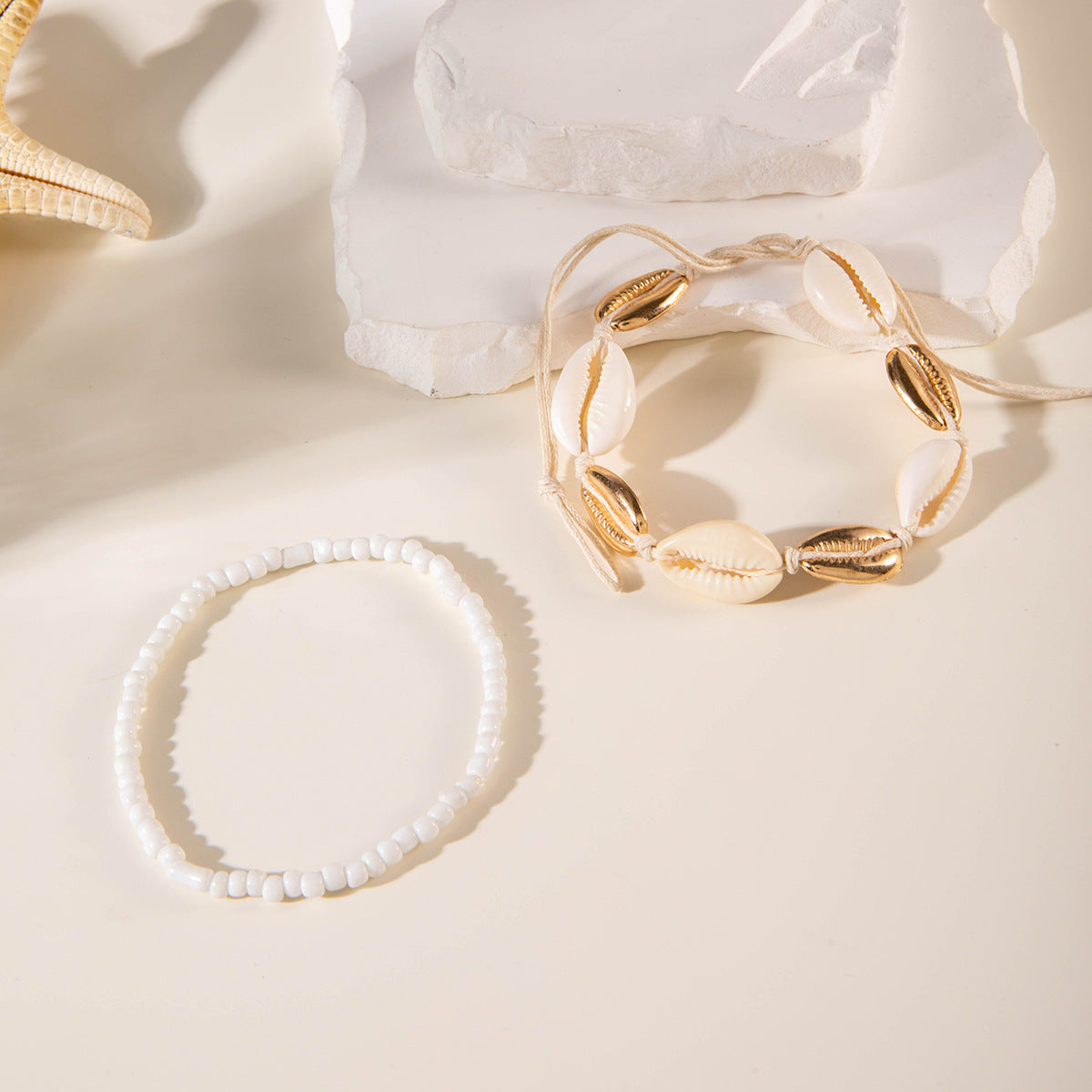 Color Contrasting Shells Hand-knitted Anklets